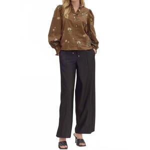 NEW ENTRO smocked long sleeved floral top in brown